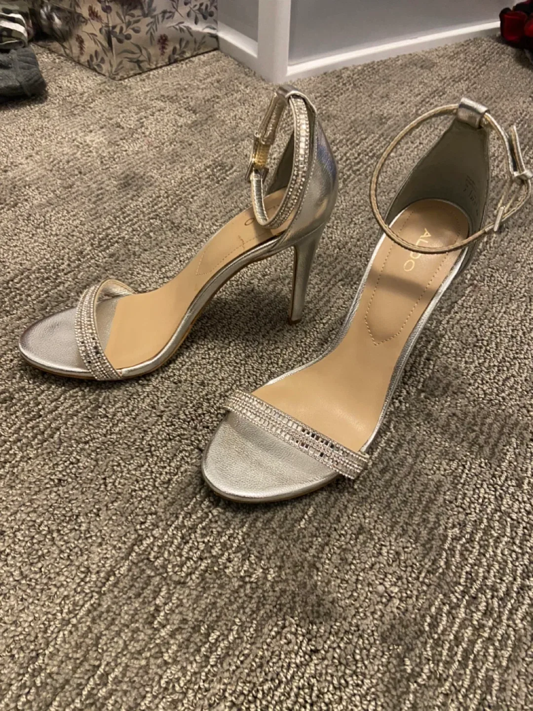 ALDO Heels image indicator(4)