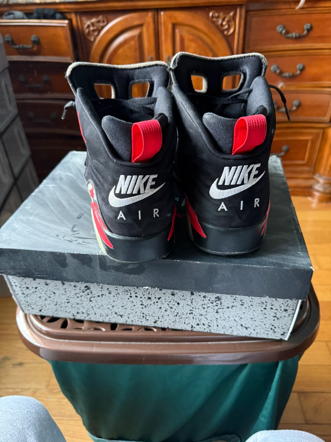 Nike Air Jordan MVP Black/Red Size 9.5 - photo 4