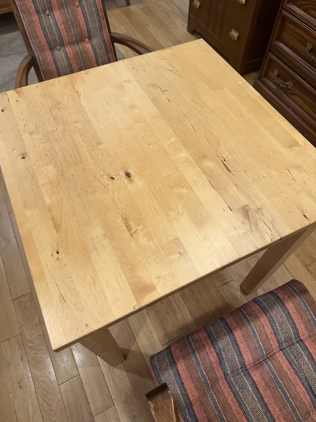 Small Solid Wood Table Set with 2 Vintage Chairs (CAN DELIVER) - photo 2