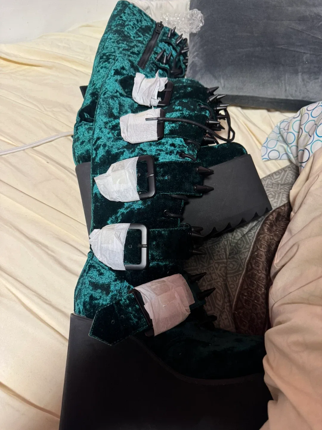 Demonia Stack-301 Velvet Platform Boots - Size 8 image indicator(2)