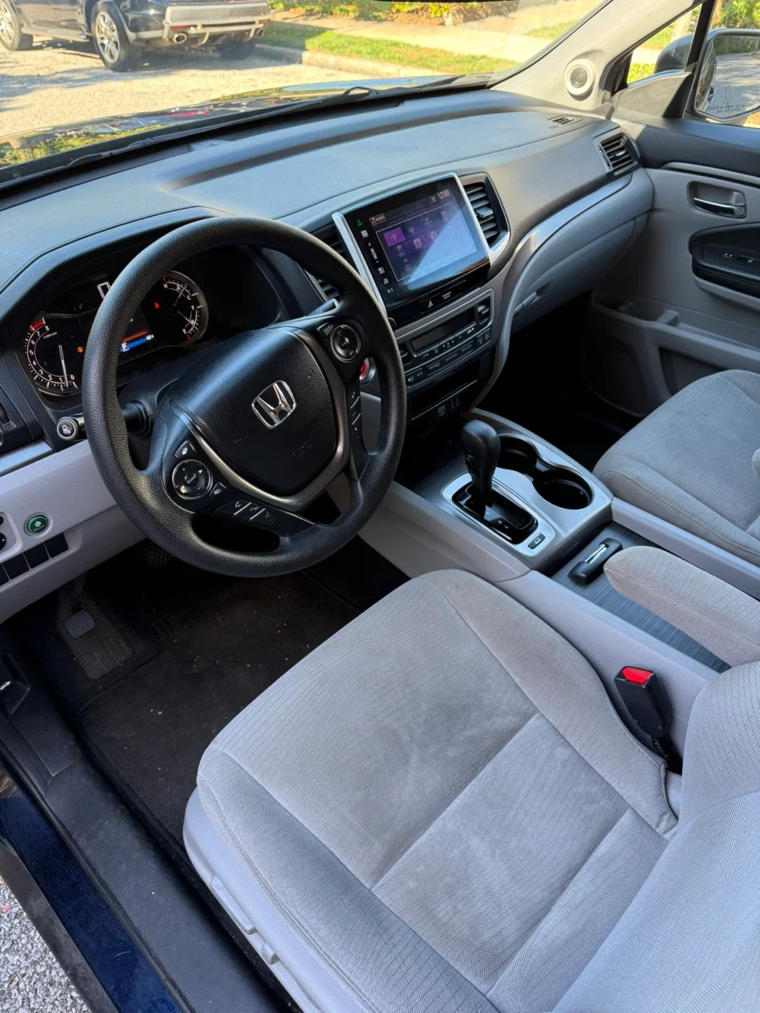 Honda Pilot SUV image indicator(6)