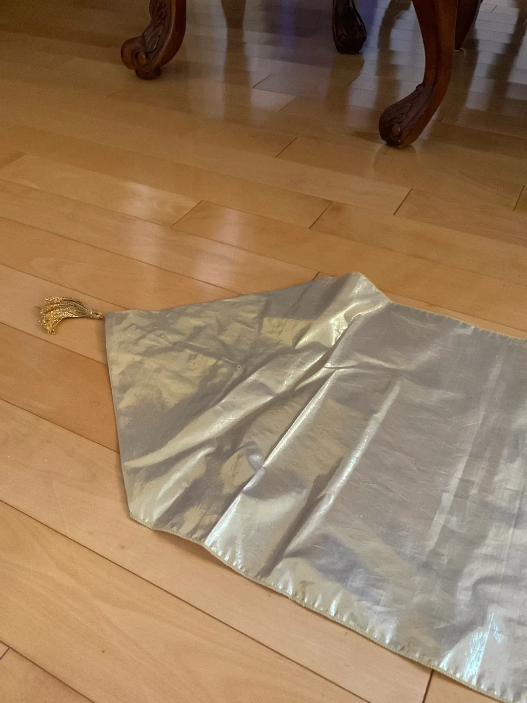 Christmas Table Runner and Napkin Set image indicator(5)