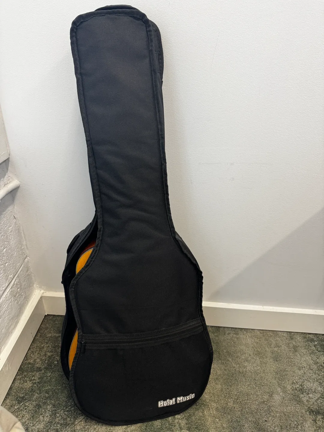 HOLA! HM121GN 30-Inch Classical Guitar w/ Case image indicator(3)