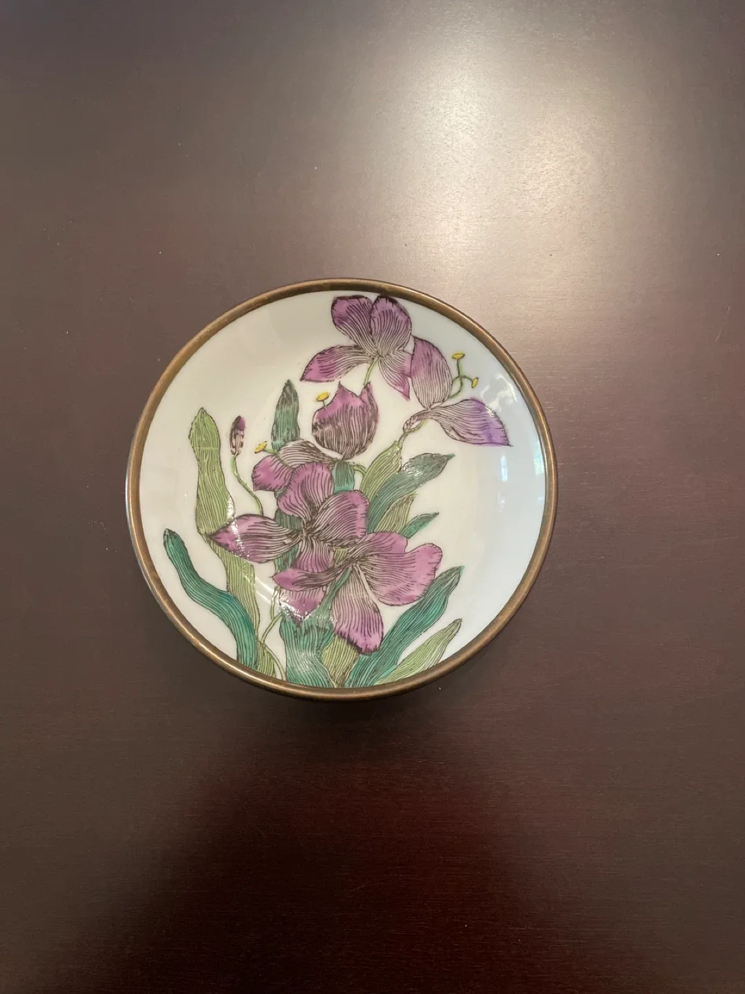 Japanese Porcelain Ware Decorated in Hong Kong thumbnail