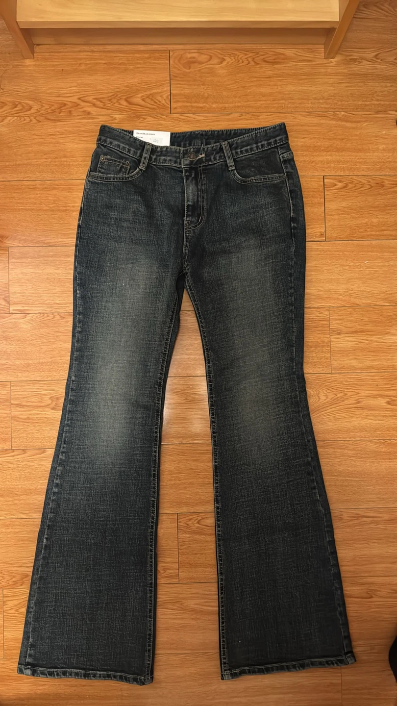 Brand new Korean Low-Rise Flared Jeans, Size S - photo 3