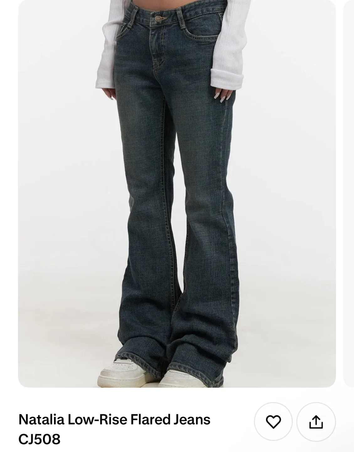 Brand new Korean Low-Rise Flared Jeans, Size S