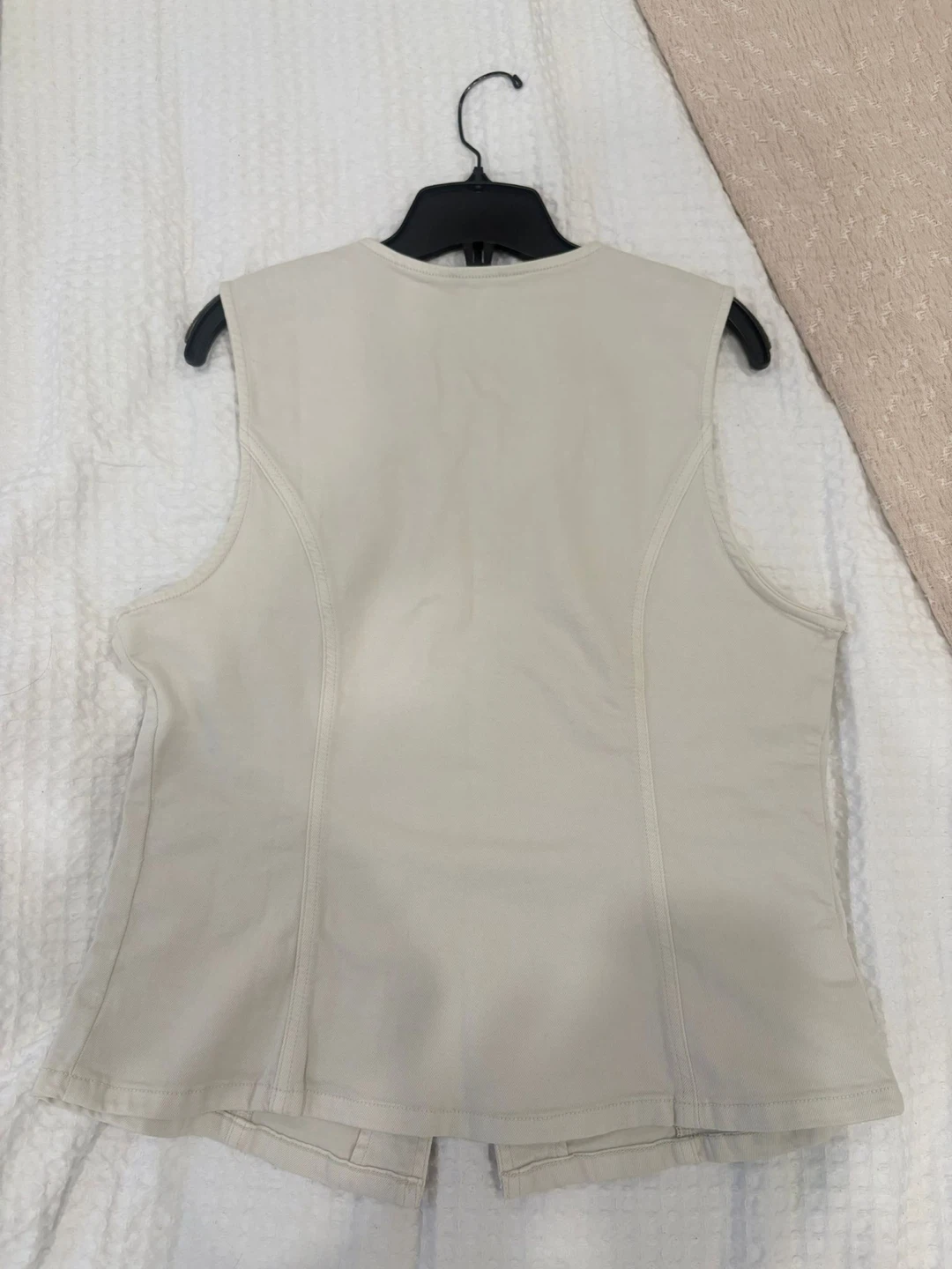 American Eagle Sleeveless Vest - Size L - photo 3