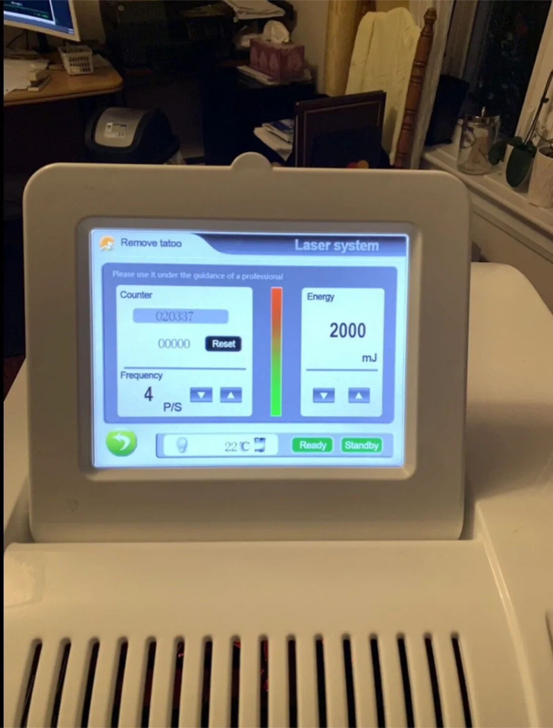 Laser System for Tattoo & Birthmark Removal image indicator(4)