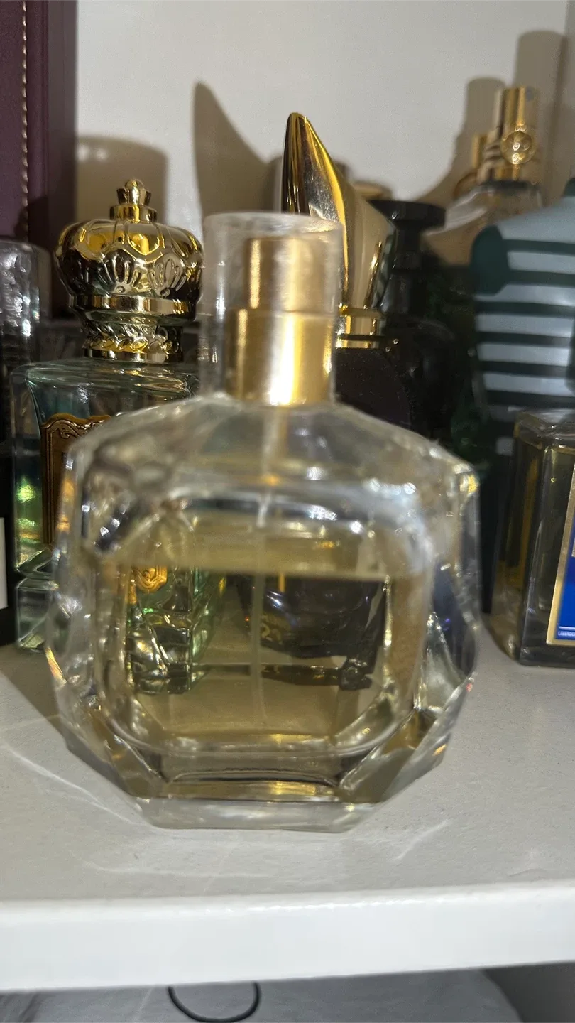 Aura Fragrances De Parfum Kalemat