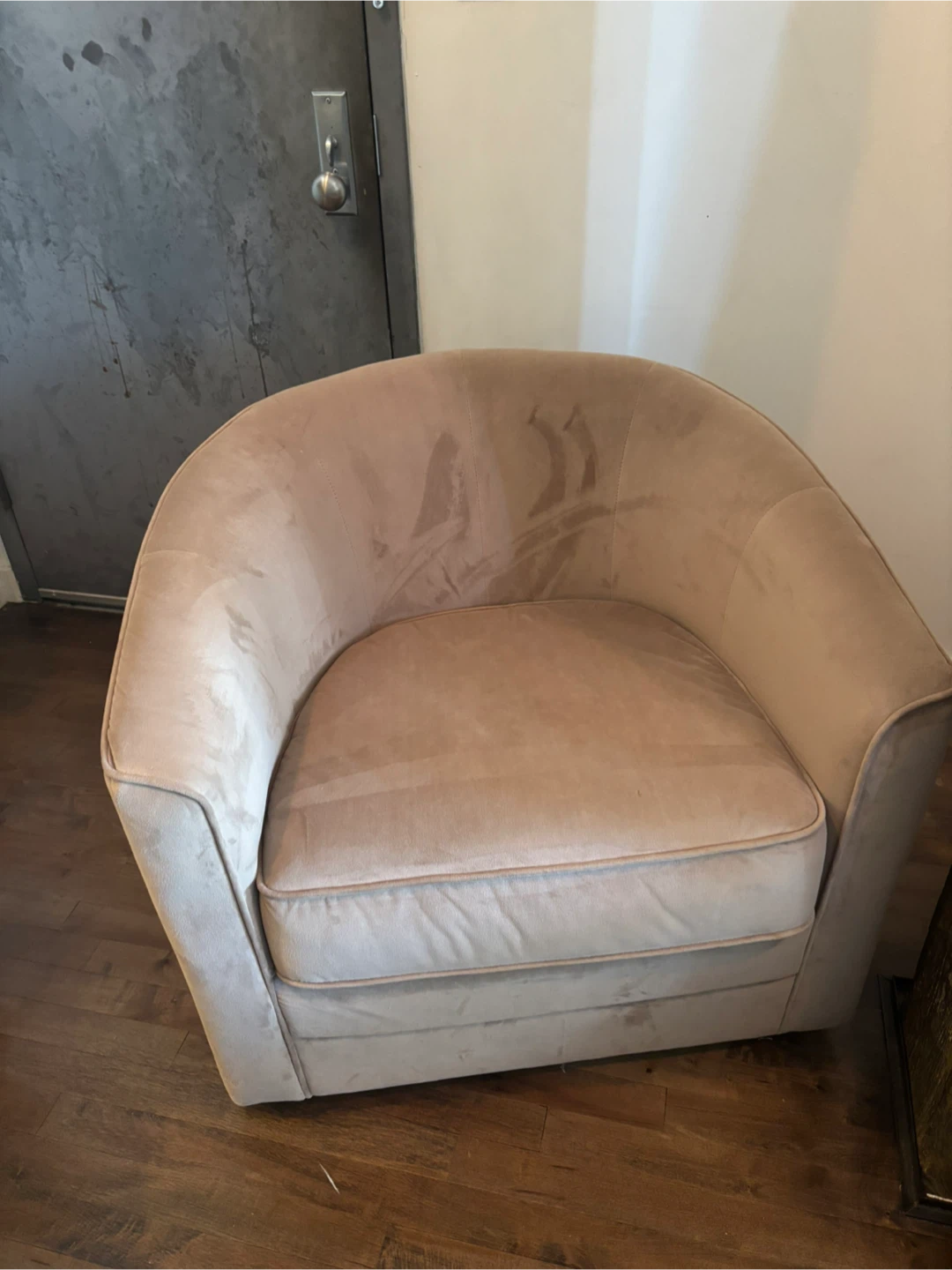 Club Chair | 360 Swivel | mauve/beige