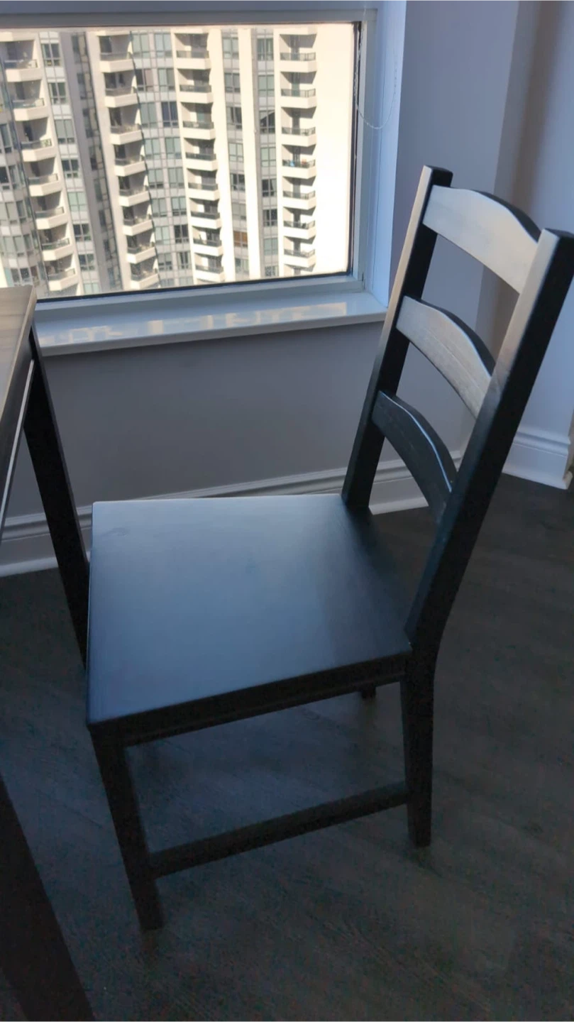 Ikea dining table and four chairs - photo 2