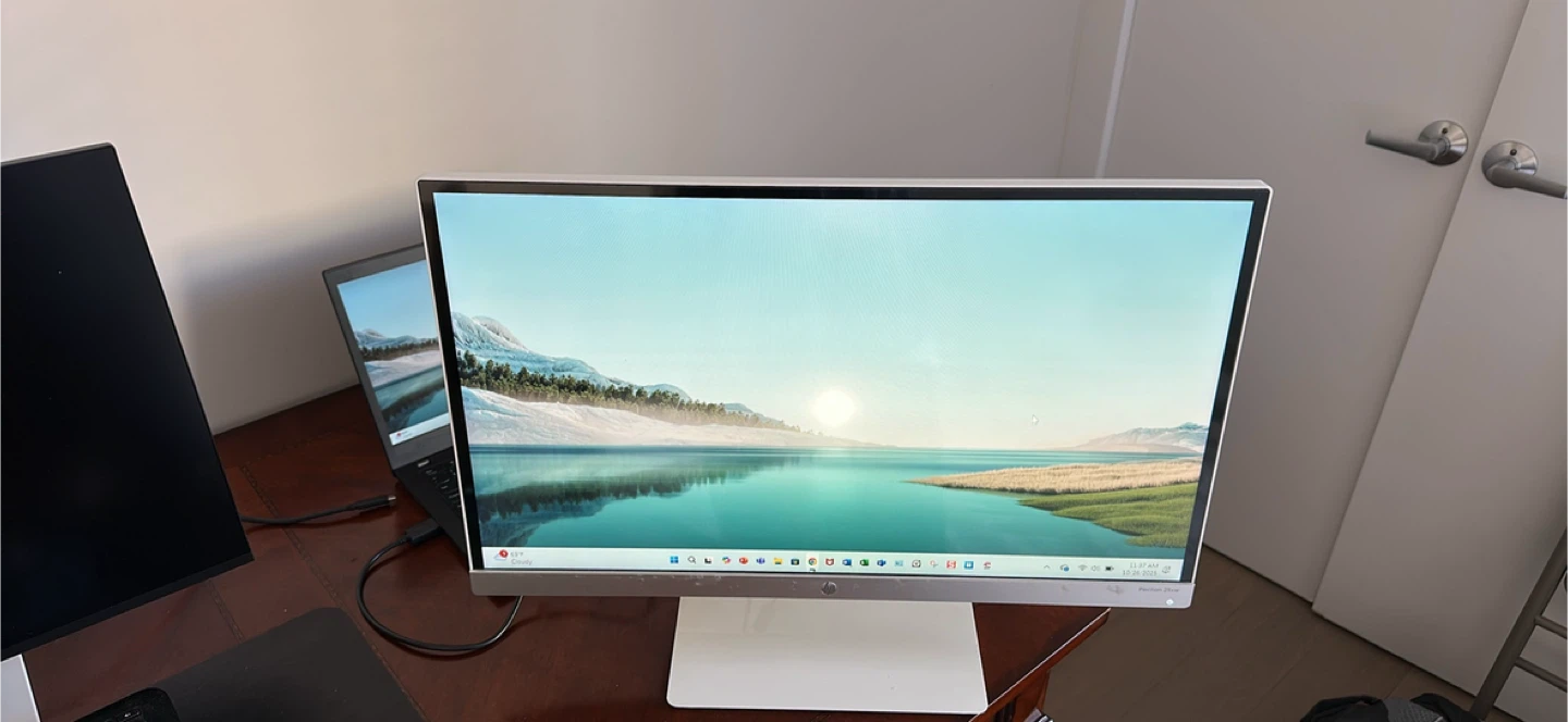 HP Pavilion 27 inch Monitor - Clean, Sharp & Ready to Use - photo 2