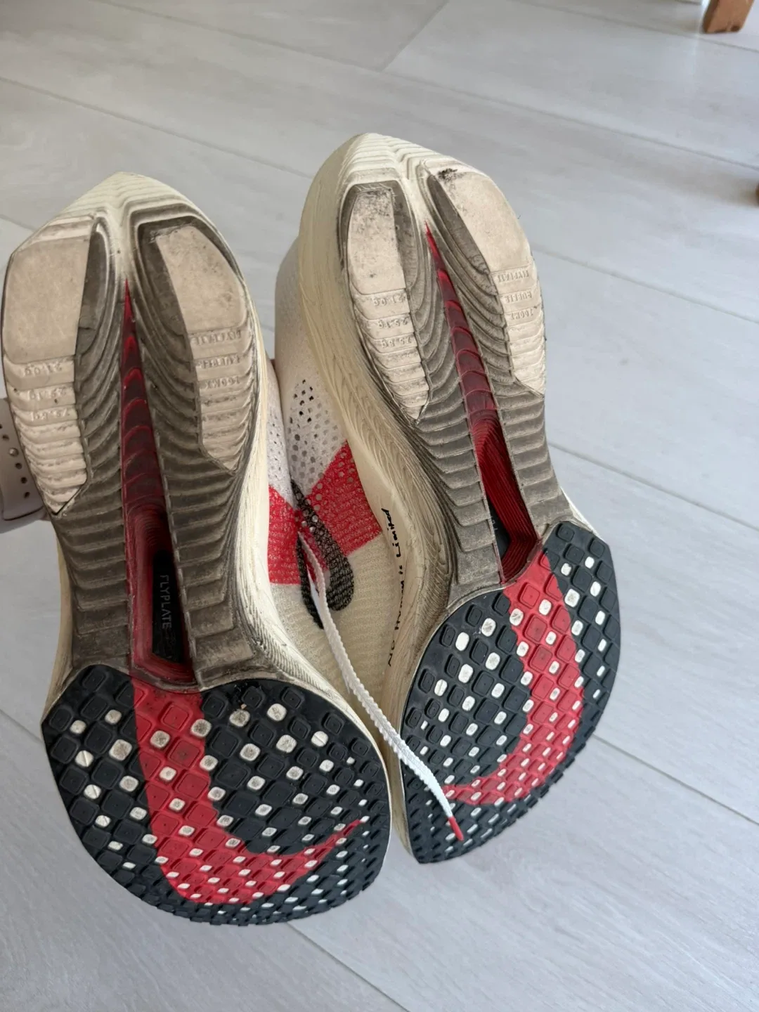 Nike Vaporfly 3 Eliud Running Shoes size 11 image indicator(3)