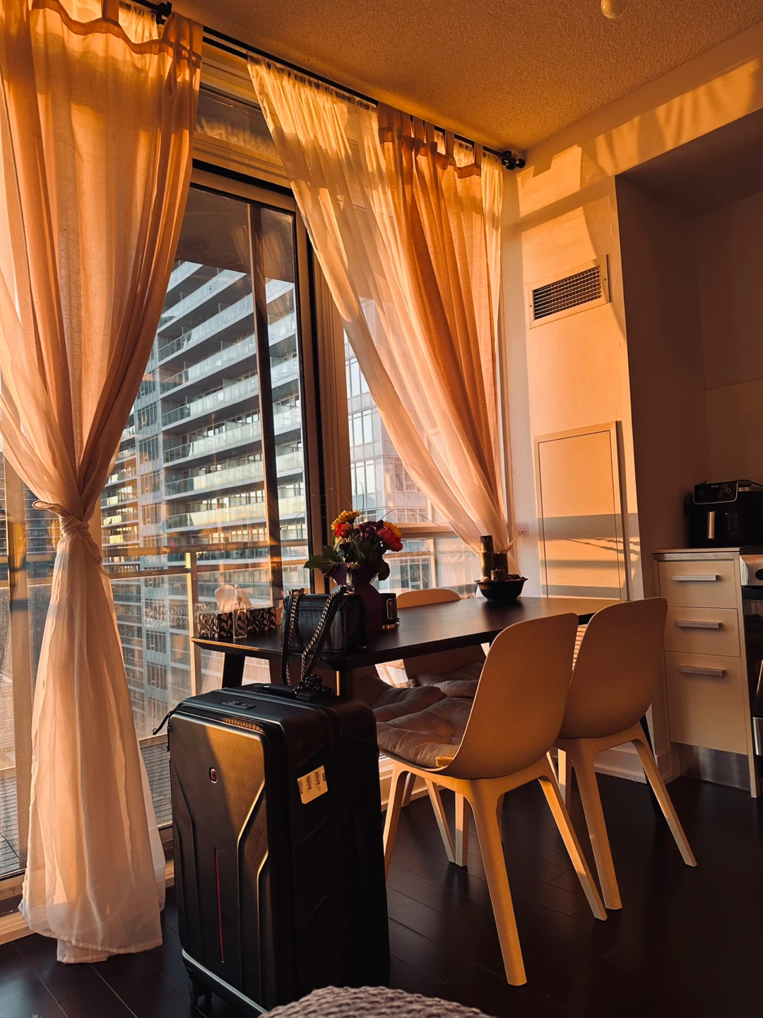 Dinning table - photo 5