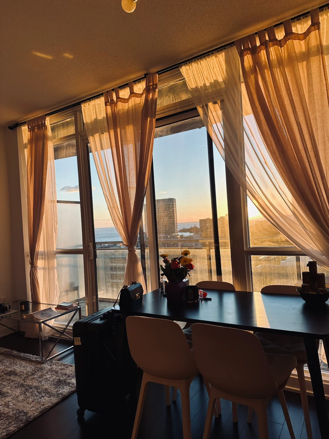Dinning table - photo 4