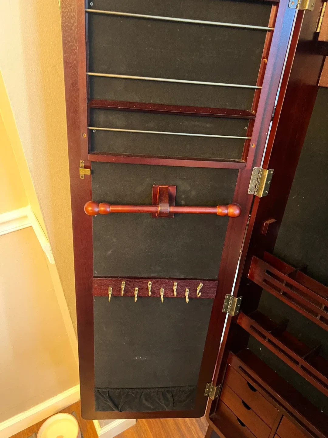 Standing Jewelry Armoire, Mirrored Cabinet image indicator(3)