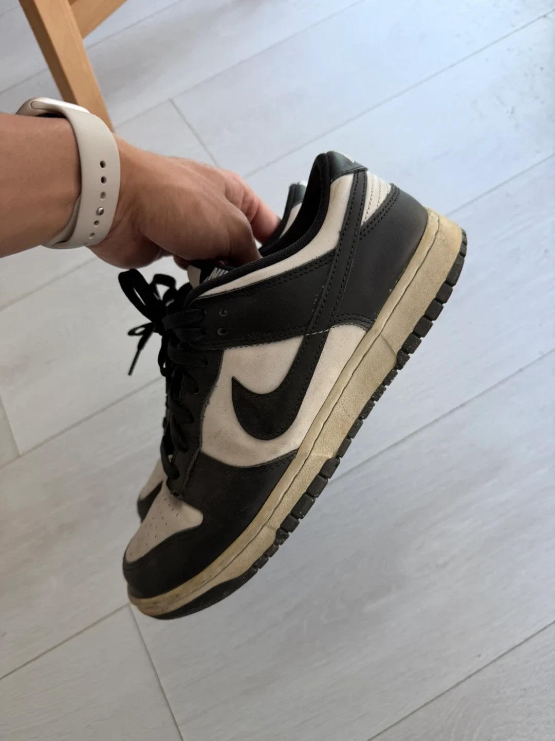 Nike Dunk Low Black White size 9.5 image indicator(3)