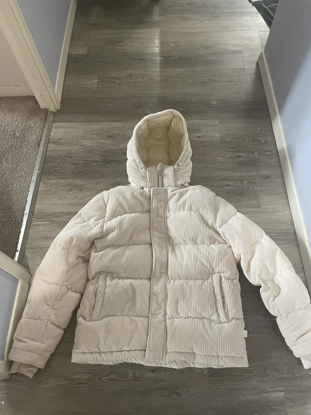 Aritzia The Super Puff Original Corduroy image indicator(3)