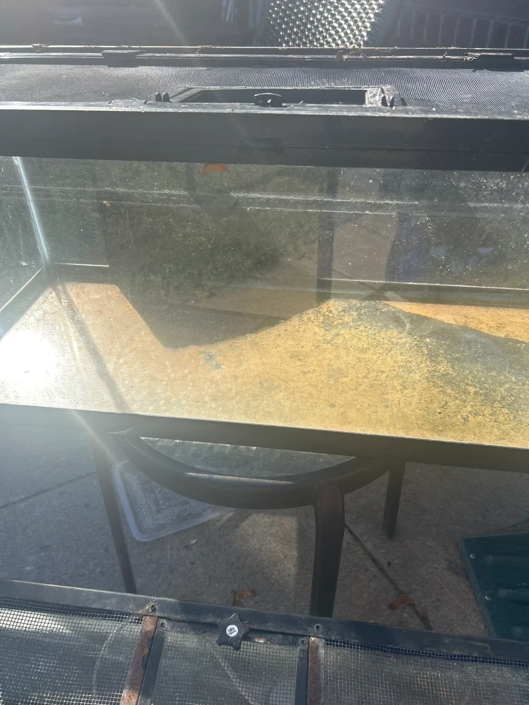 Used Fish Tank and Reptile Terrarium image indicator(3)