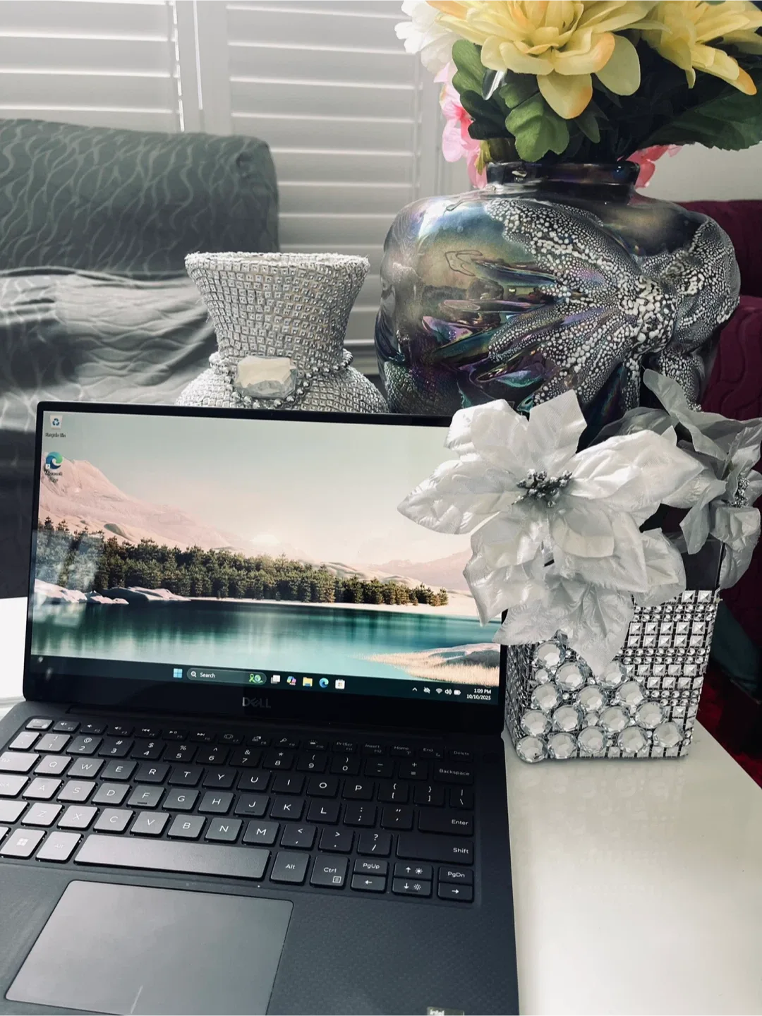 Dell XPS 13 9305 | Core i5 11th Gen | 256 GB SSD | Touchscreen image indicator(2)