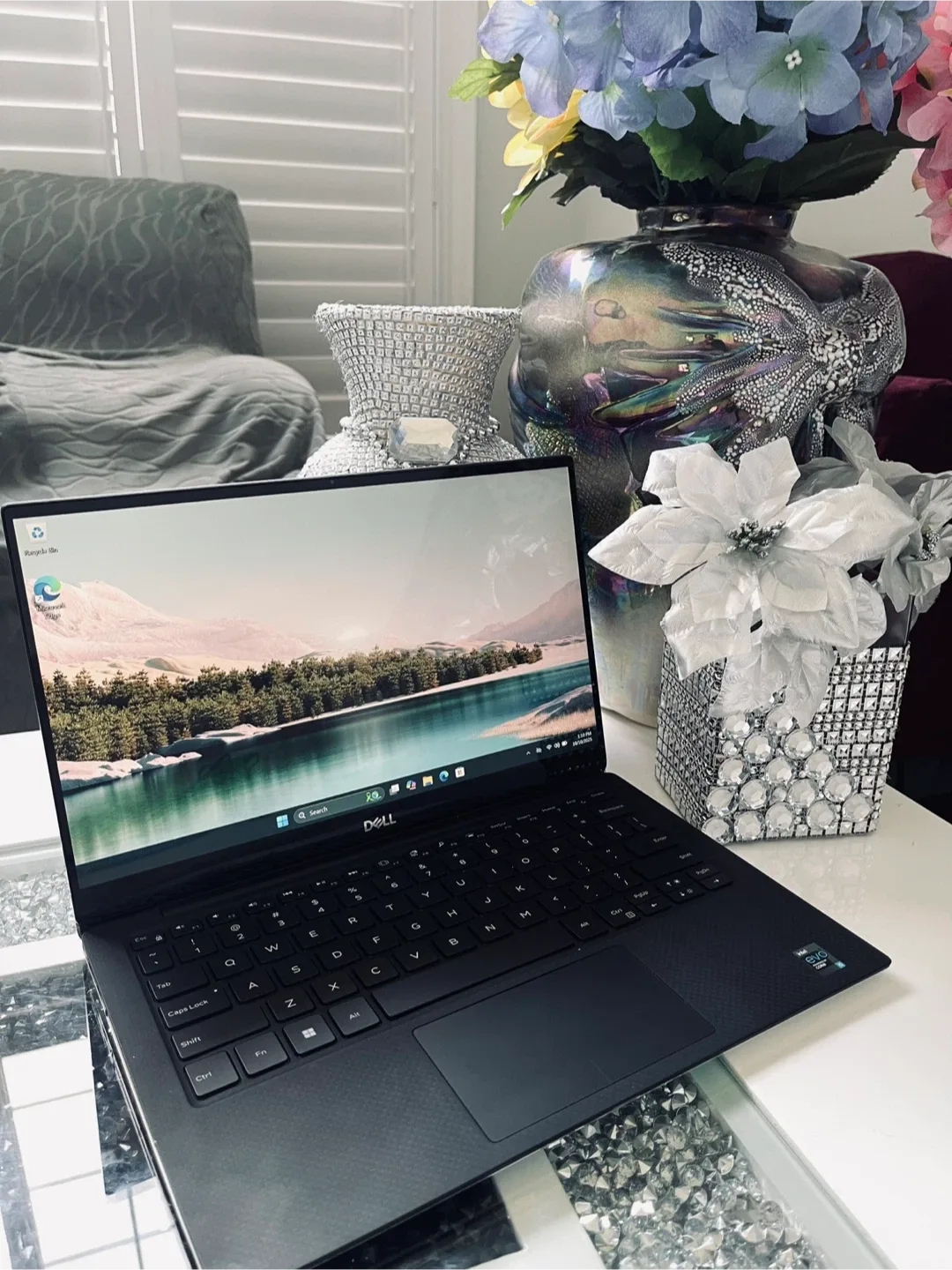 Dell XPS 13 9305 | Core i5 11th Gen | 256 GB SSD | Touchscreen image indicator(3)