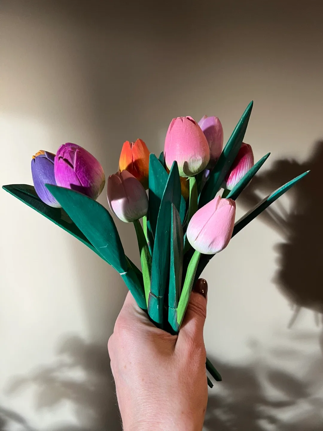 Wooden Tulips Decor image indicator(2)