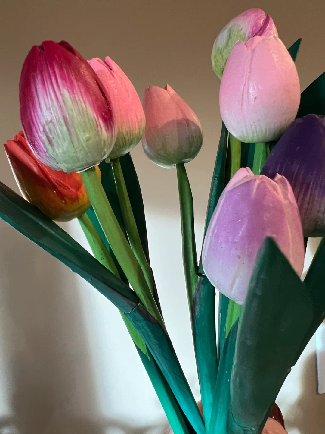 Wooden Tulips Decor image indicator(4)