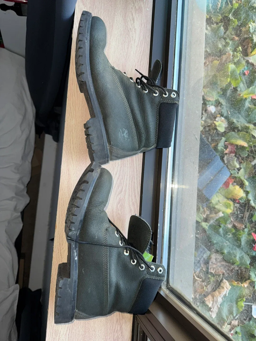 Timberland Boots, Size 11 image indicator(2)