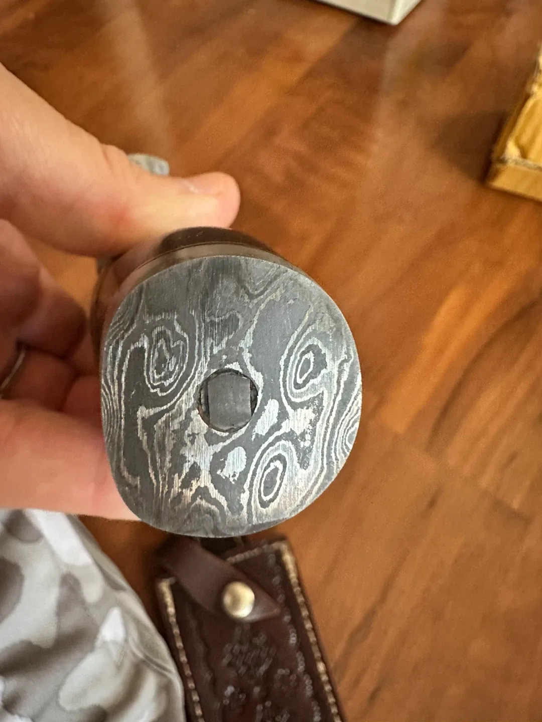 Handmade Damascus Steel Hunting Knife with Sheath image indicator(8)