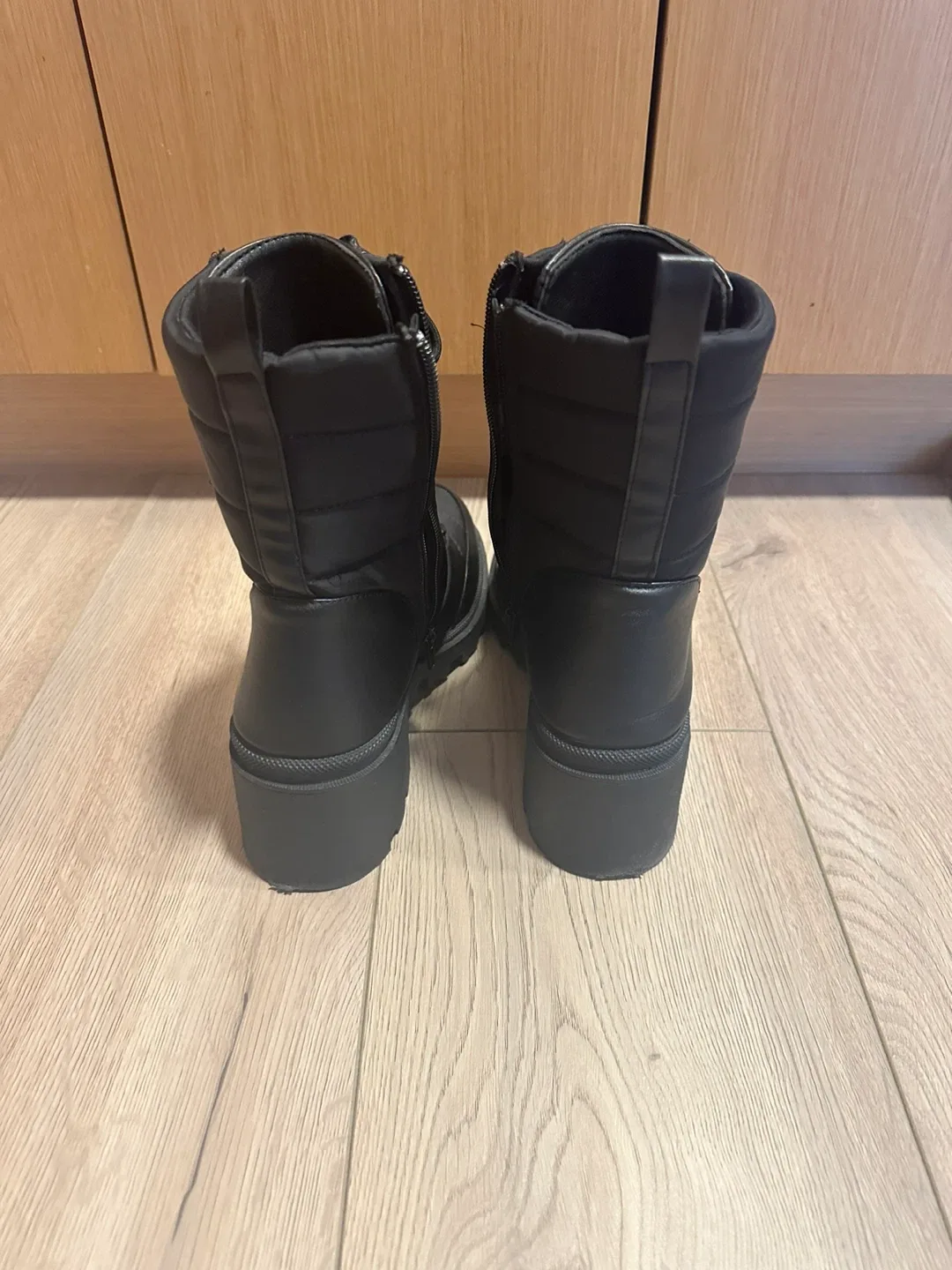 Black Lace-Up Boots Size US 9 image indicator(3)