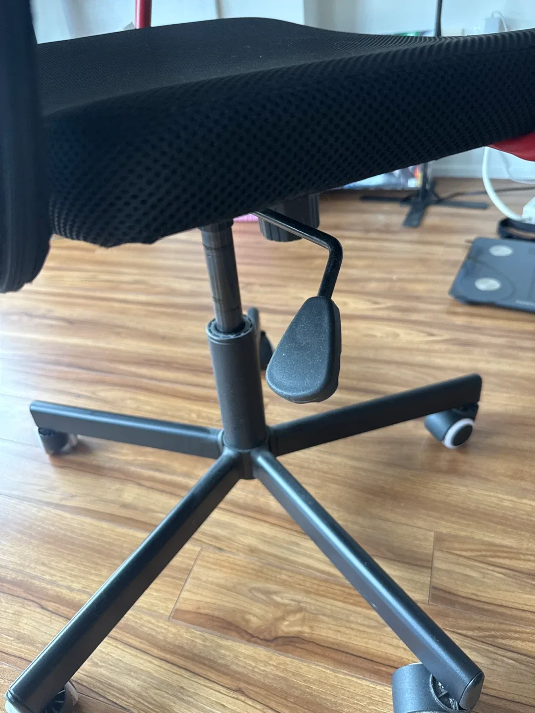 Black Mesh Office Chair image indicator(3)