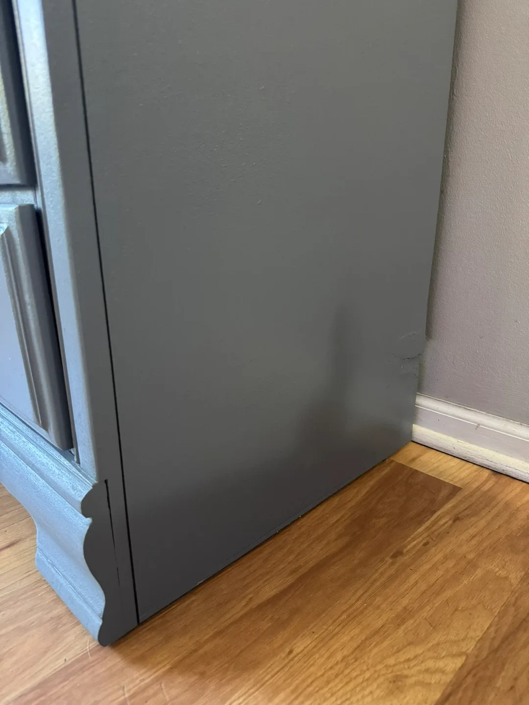 🩶🤎✨Beautiful solid dresser & nightstand✨🤎🩶 image indicator(10)