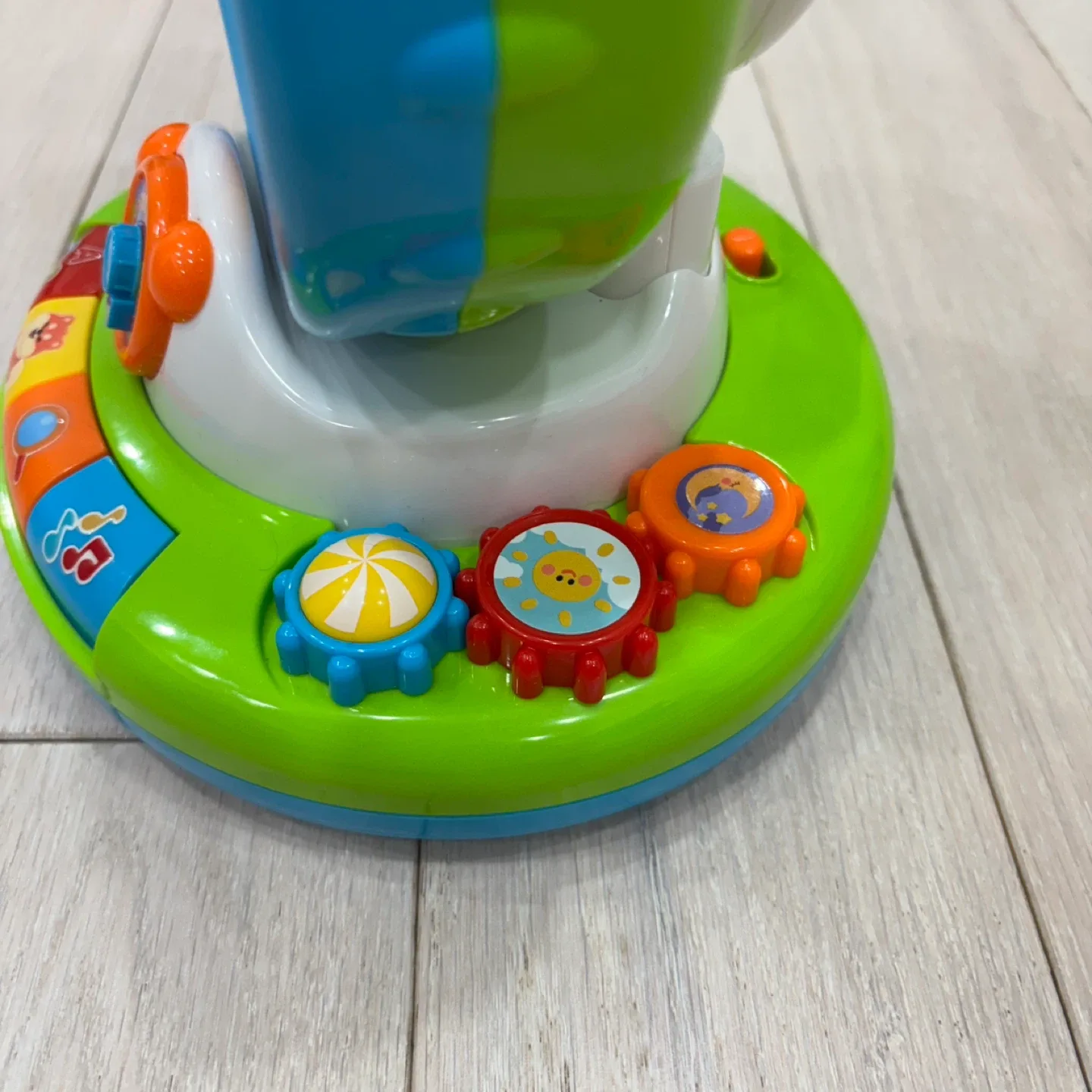 VTech Spin and Sing Alphabet Zoo image indicator(6)