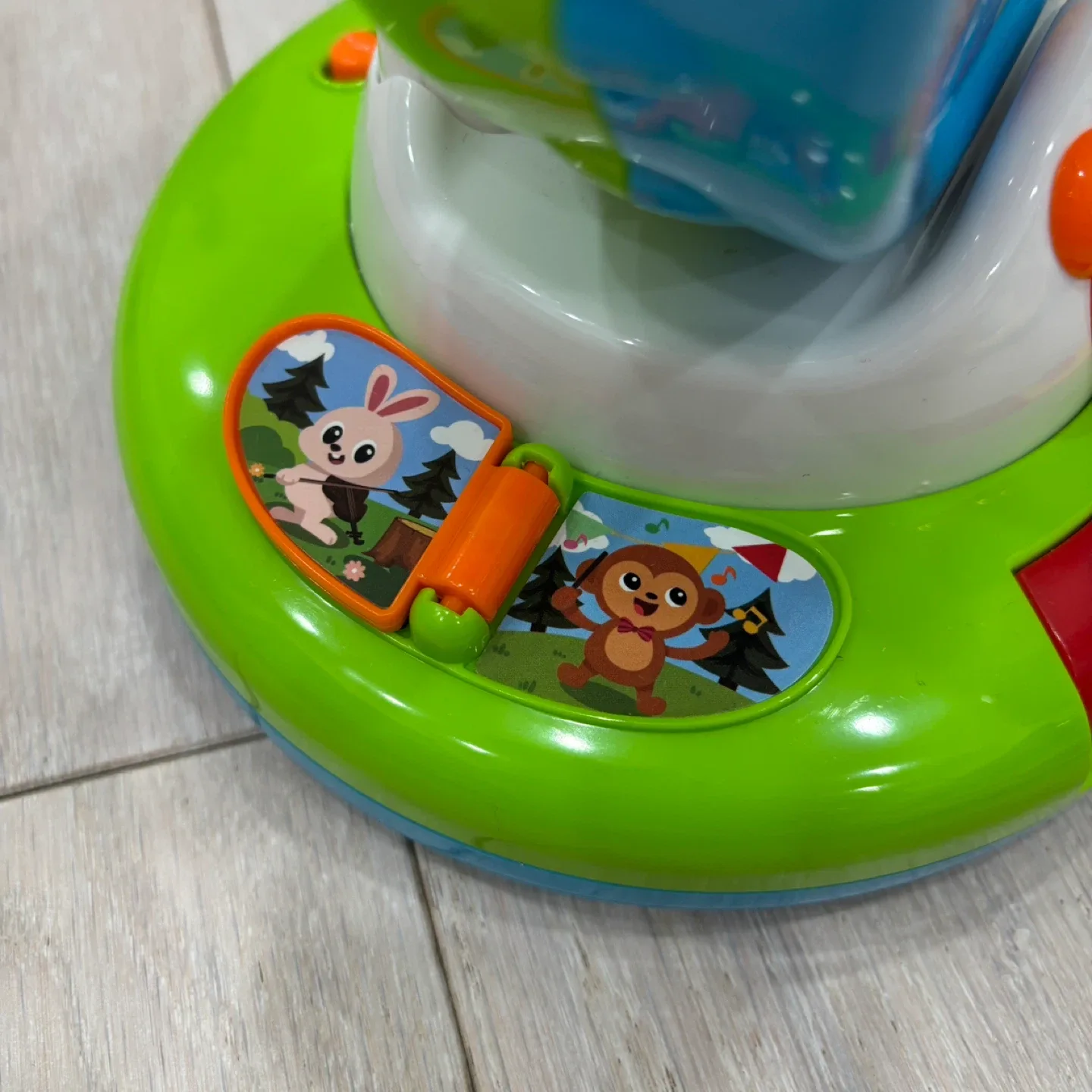 VTech Spin and Sing Alphabet Zoo image indicator(5)