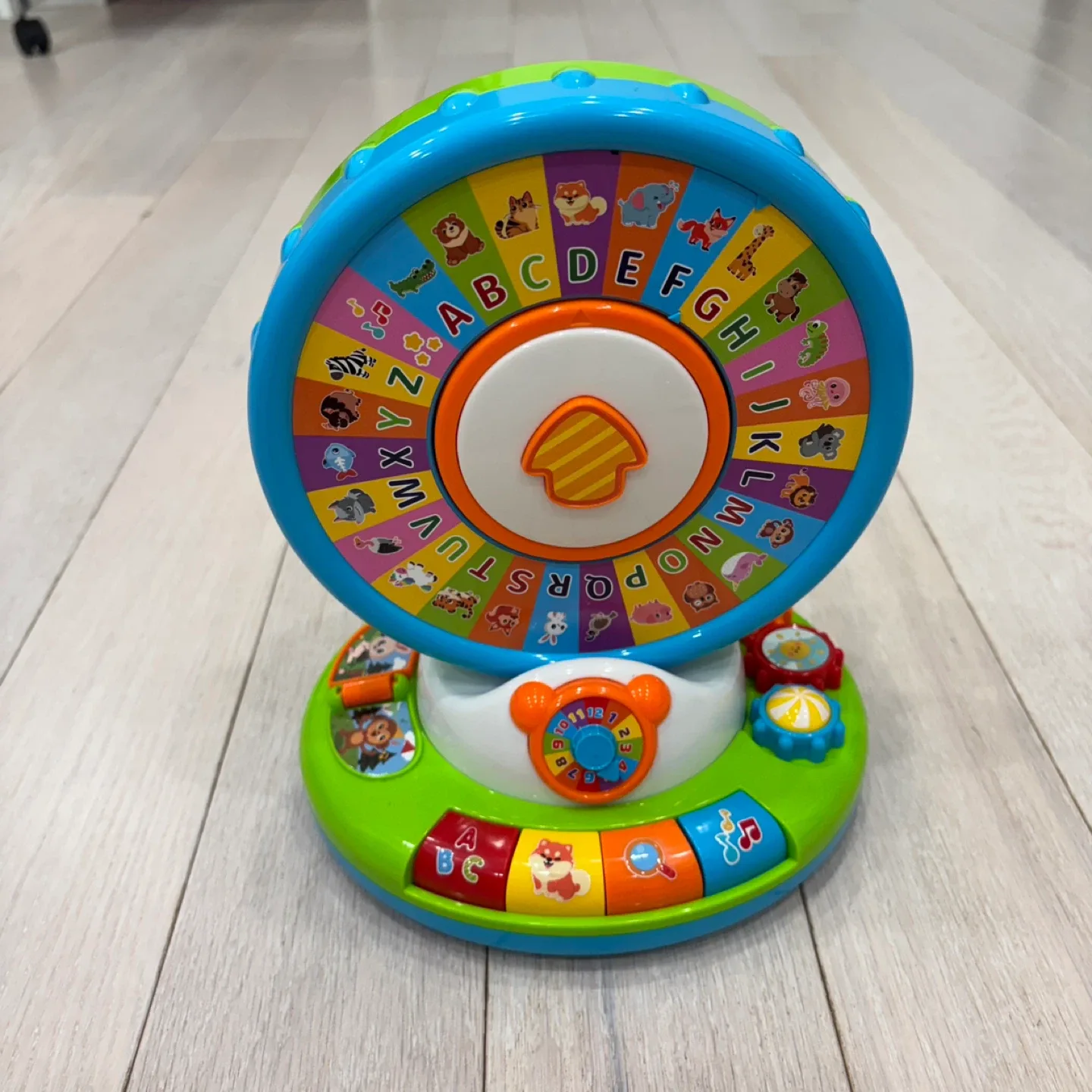 VTech Spin and Sing Alphabet Zoo image indicator(2)