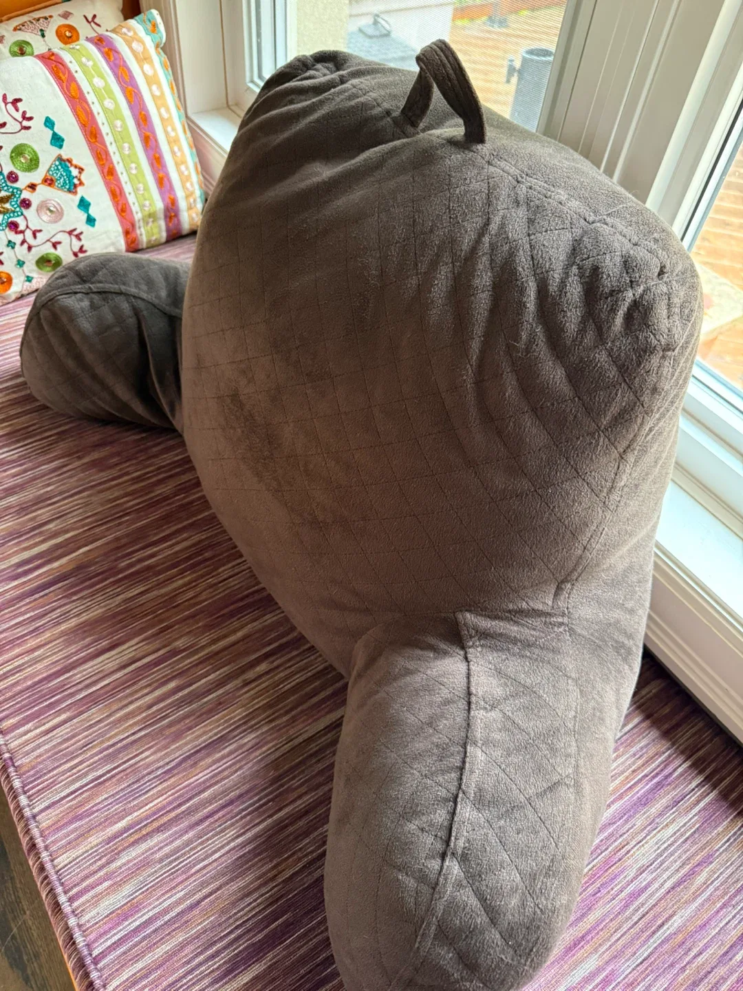 Reading Pillow -Brown