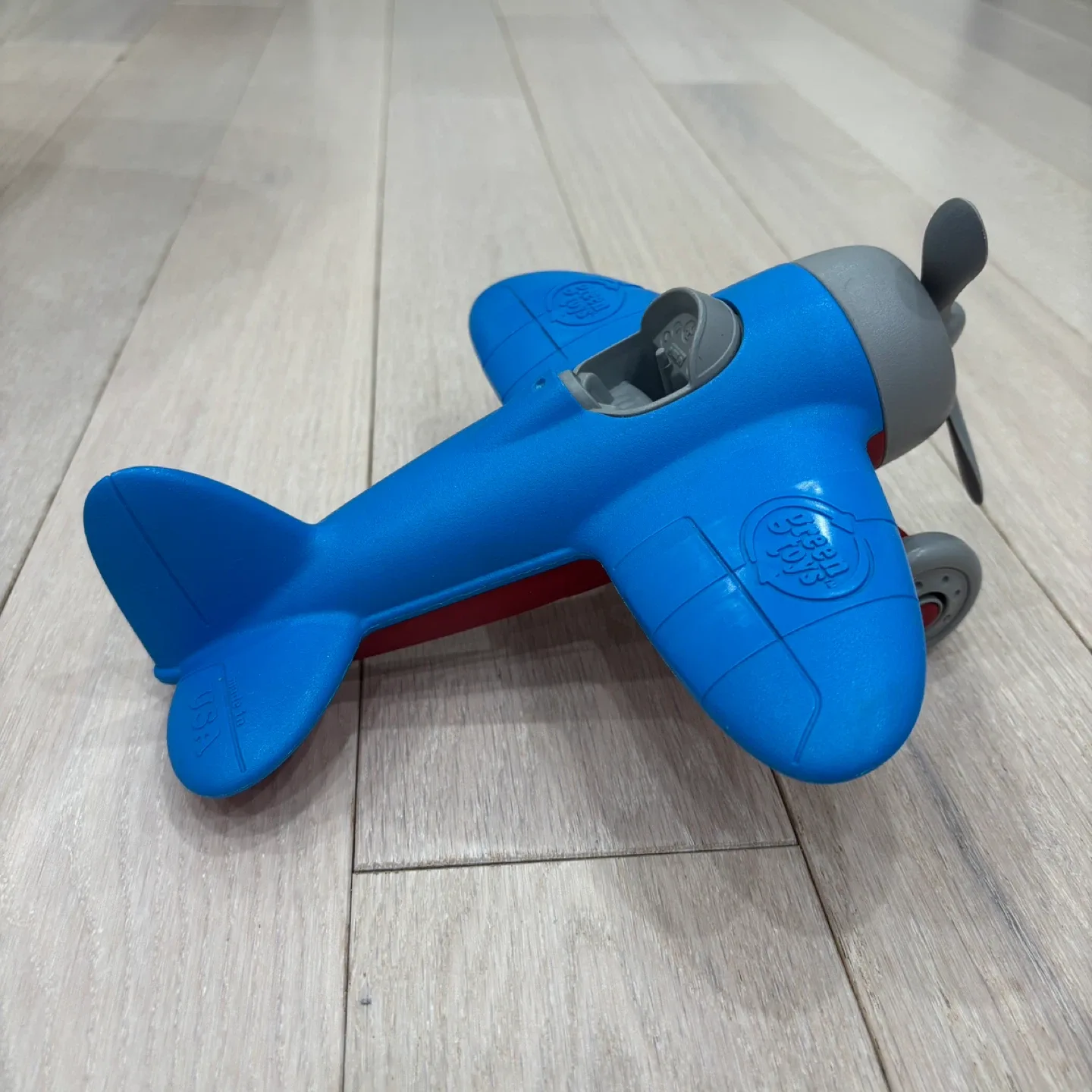 Green Toys Airplane - Blue/Red image indicator(3)