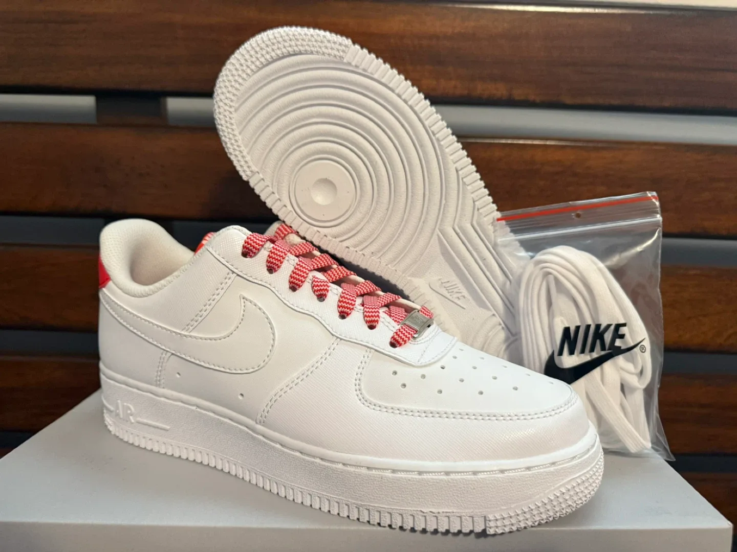 Nike Air Force 1 '07 White / Light Crimson  Sz 8.5 & 10 NEW thumbnail