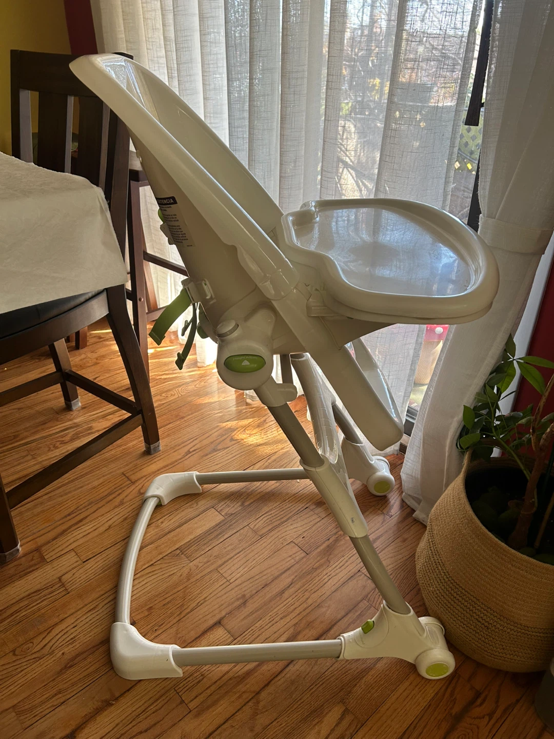 Fisher-Price Baby High Chair - photo 3
