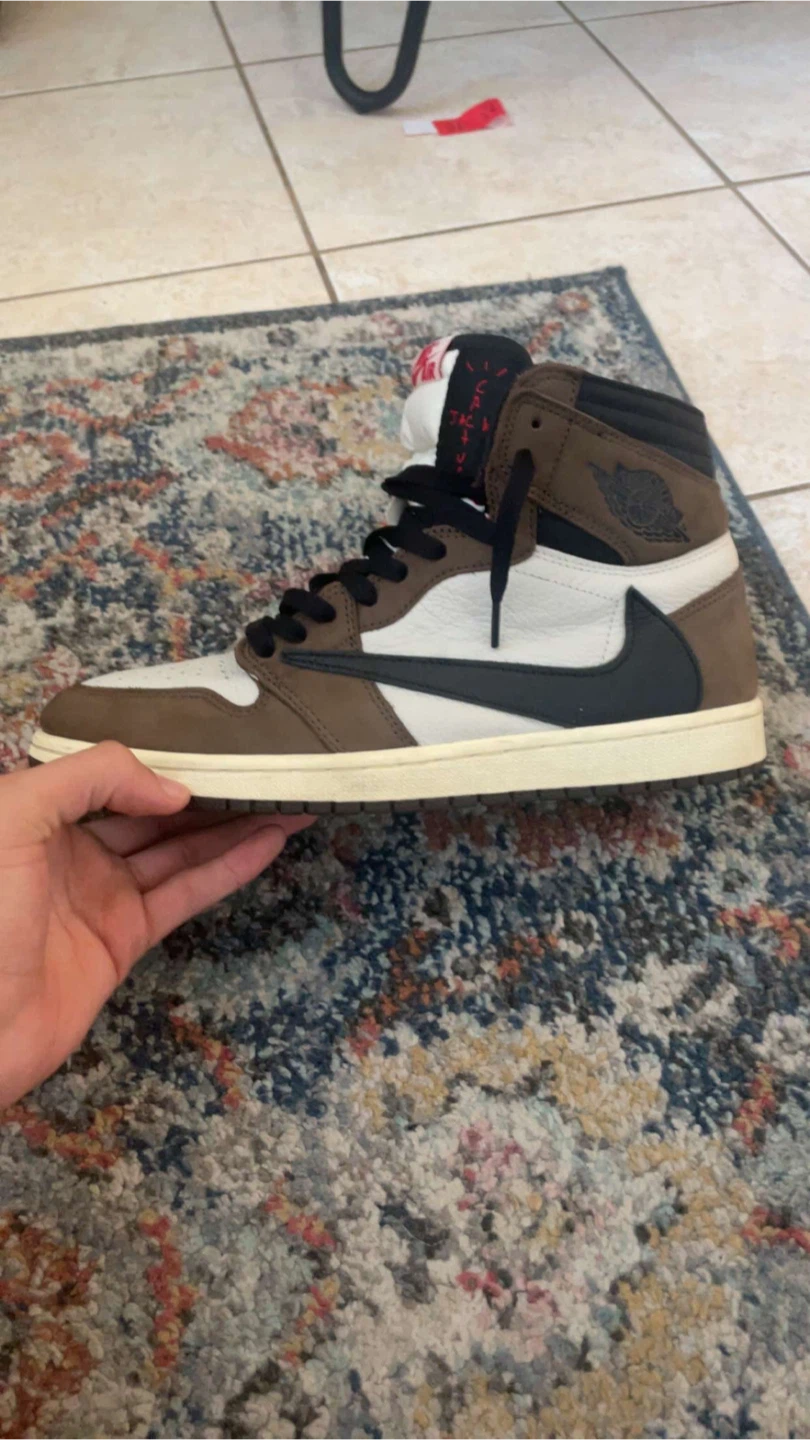 Nike Air Jordan 1 Travis Scott