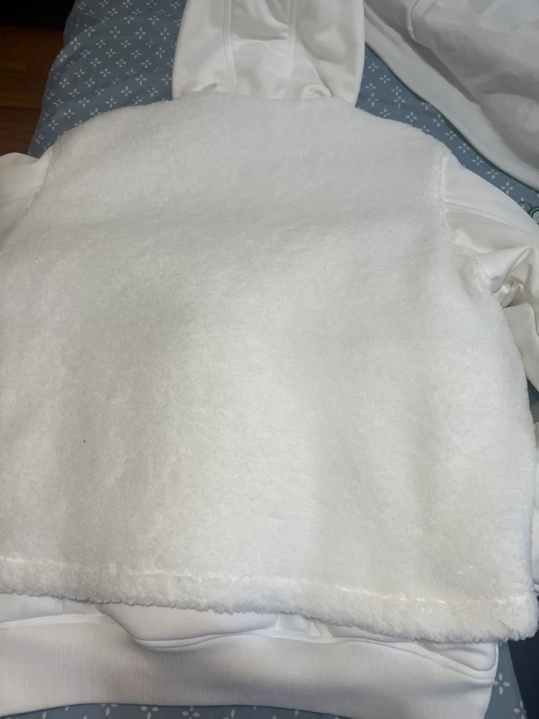 Adidas x Ivy Park White Puffer Jacket image indicator(5)