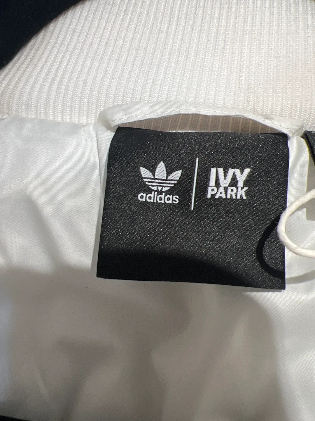 Adidas x Ivy Park White Puffer Jacket image indicator(4)