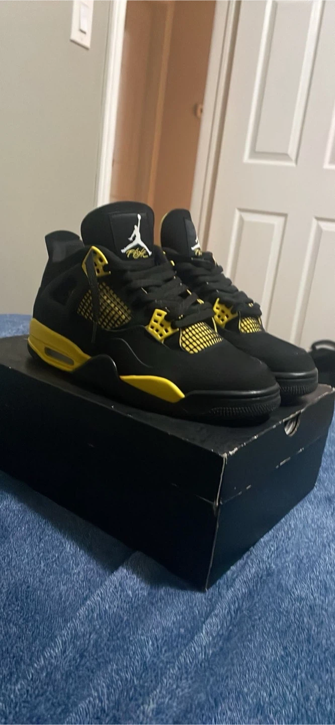 Jordan 4 Retro Black Lightning Size 10