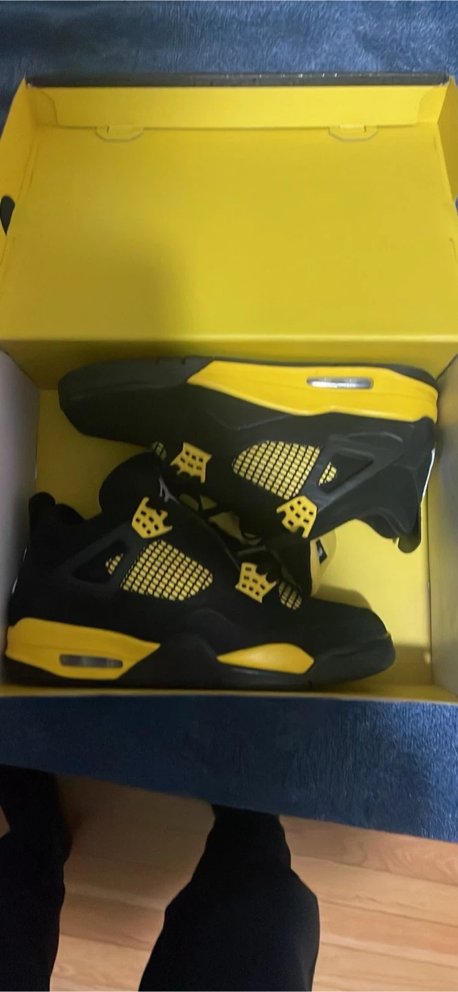 Jordan 4 Retro Black Lightning Size 10 - photo 4