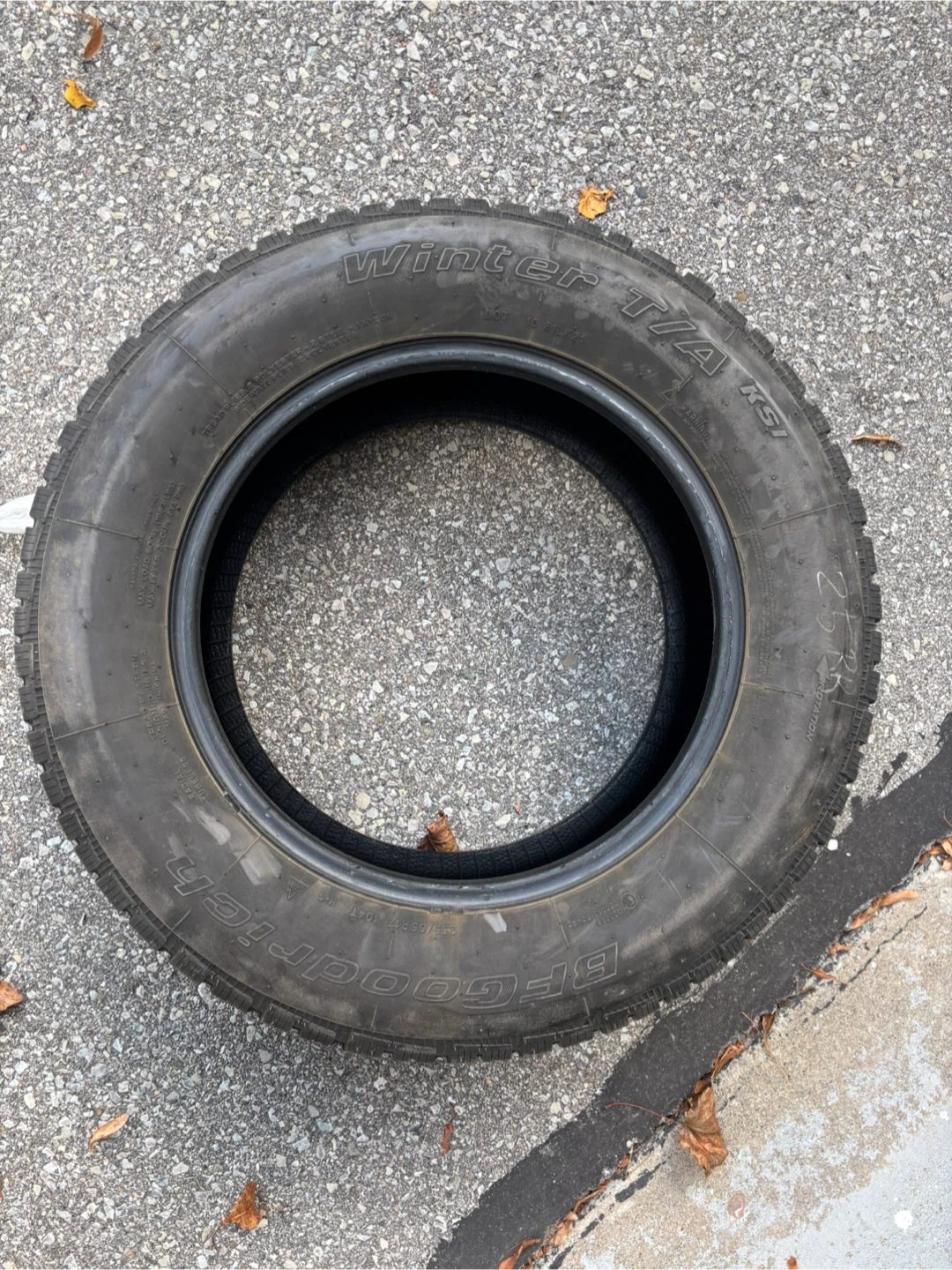 BFGoodrich Winter T/A KSI Tire x4 - 235/65R17