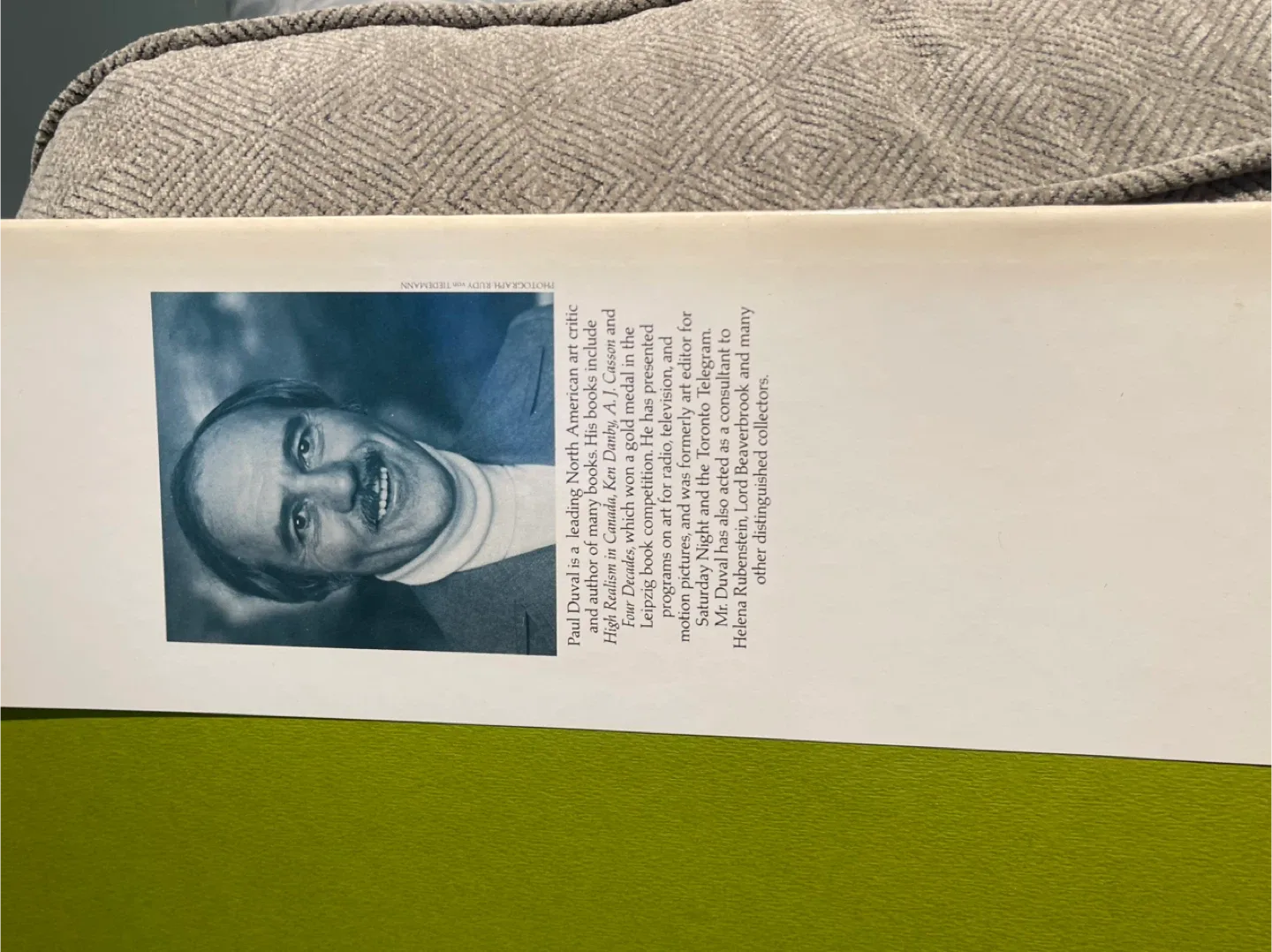 The Art of Glen Loates by Paul Duval image indicator(3)