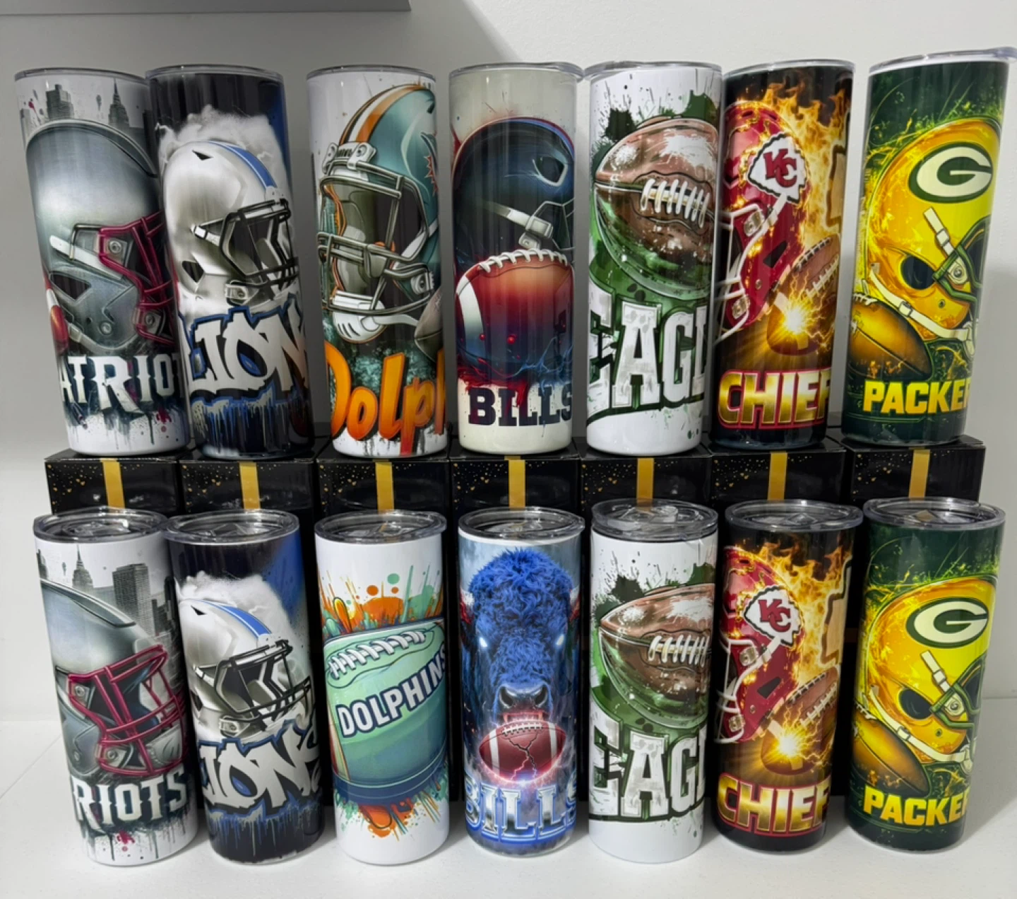 Football lovers. 🏈  🏈
