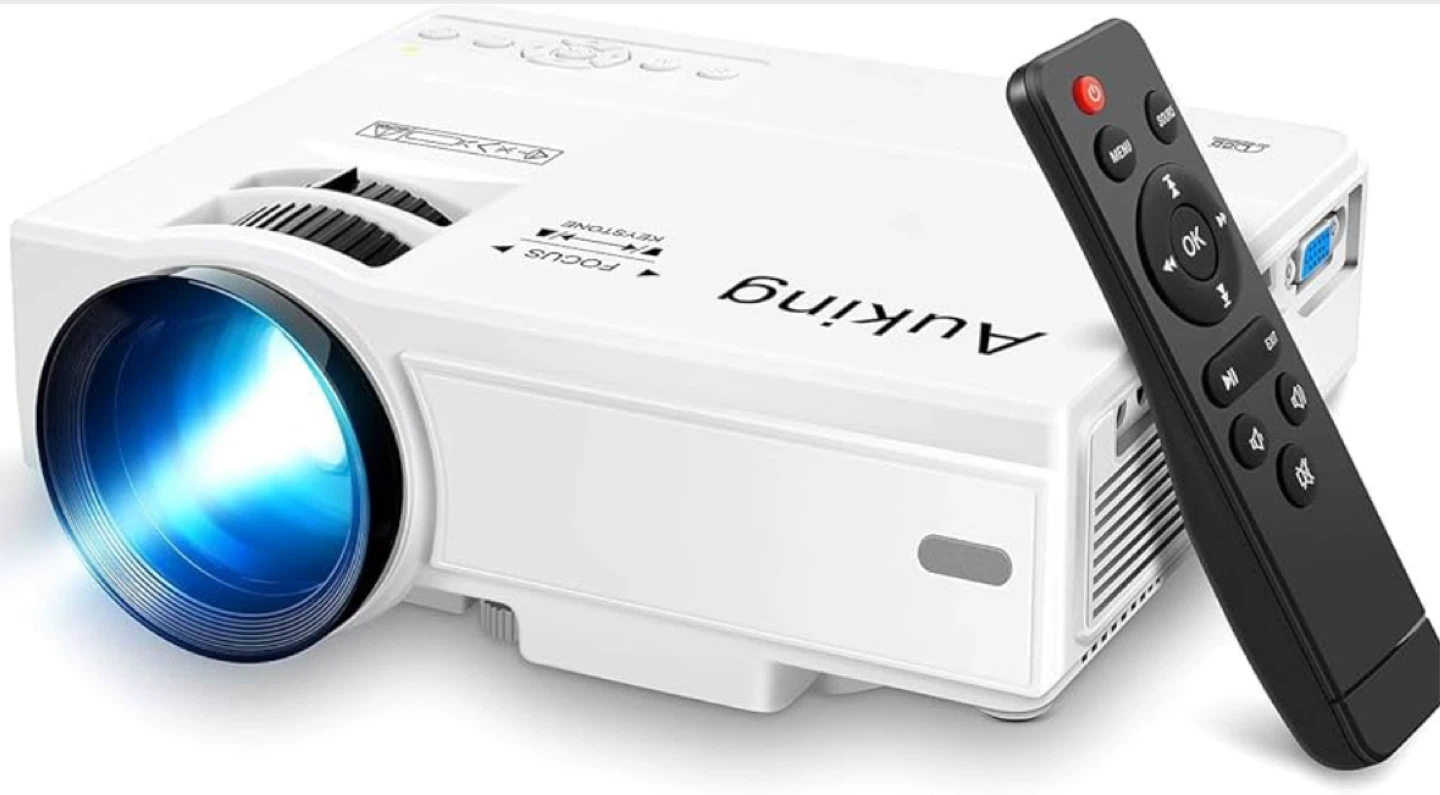 Selling AuKing Mini Projector, Full HD 1080P