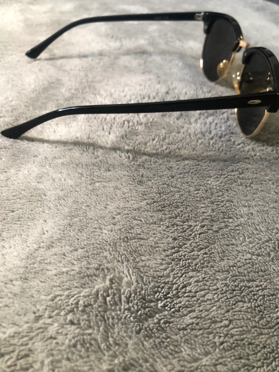 Clubmaster Style Sunglasses - Black & Gold image indicator(2)