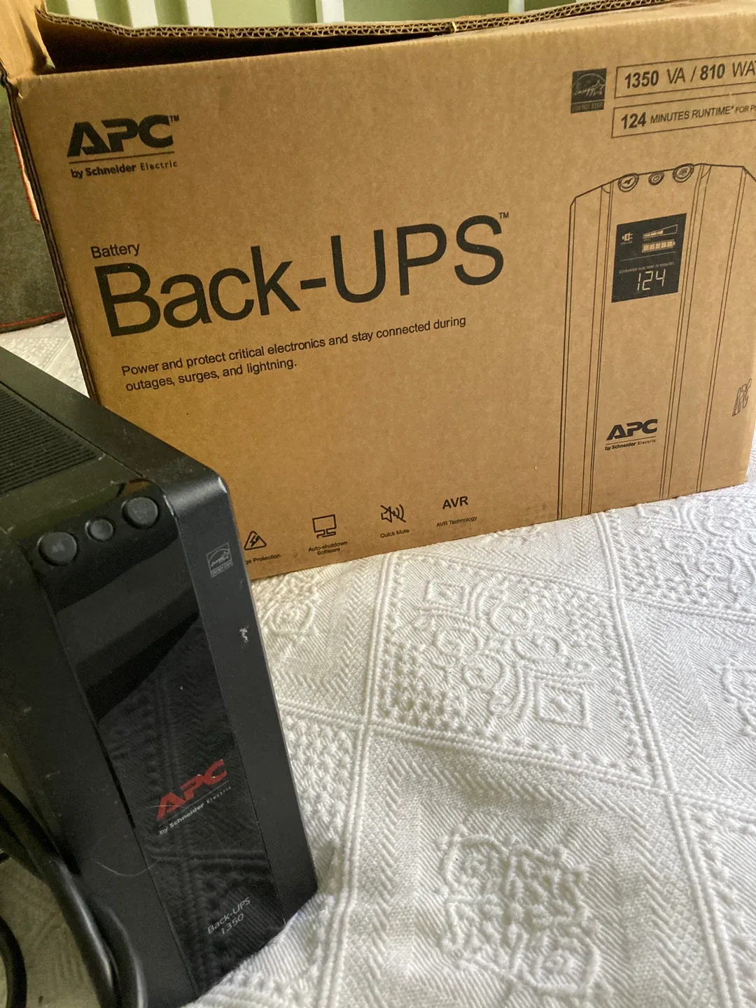 APC Back-UPS 1350VA Battery Backup